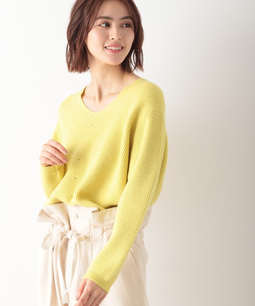 LEPSIM（レプシィム）の「7GルーズVネックニット　923927（ニット/セーター・レディース・ブラック/ベージュ/イエロー/ブルー・FREE）」の4枚目の写真
