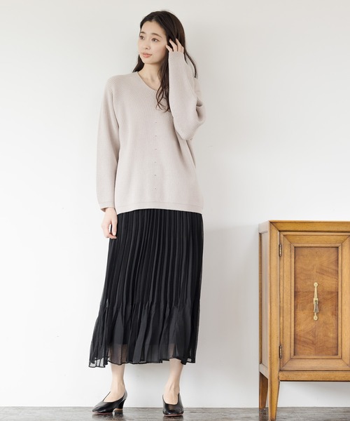 LEPSIM（レプシィム）の「7GルーズVネックニット　923927（ニット/セーター・レディース・ブラック/ベージュ/イエロー/ブルー・FREE）」の6枚目の写真