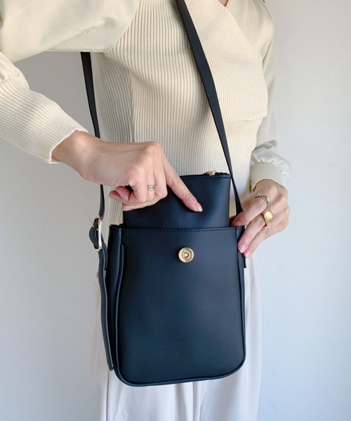 CLEA（クレア）の「ポーチ付スクエアミニショルダー（ショルダーバッグ・レディース・ホワイト/ブラック/オリーブ・FREE）」の8枚目の写真