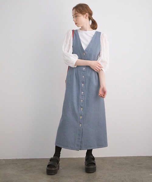 MADEMOISELLE ROPE'(マドモアゼル ロペ)の「【秋まで使える】アップサイクルデニムワンピース(ワンピース・レディース・ブルー・38/36)」の3枚目の写真