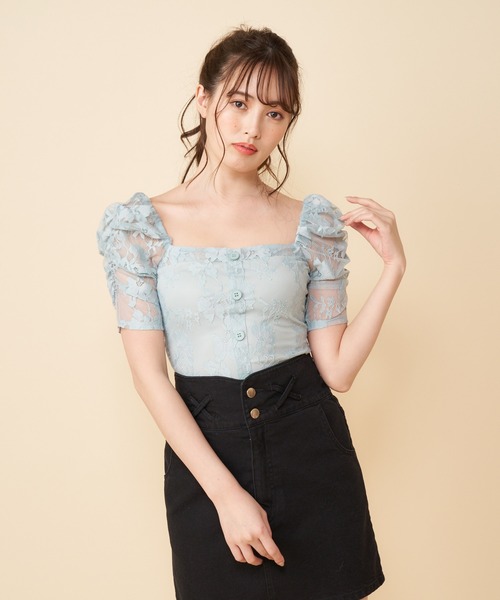 MIIA（ミーア）の「パワーショルダーレースブラウス（シャツ/ブラウス・レディース・ブラック/オフホワイト/ブルー・FREE）」の3枚目の写真