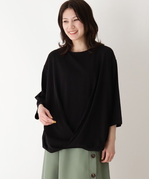 SHOO・LA・RUE（シューラルー）の「◆【S-LL】裾タックプルオーバー（Tシャツ/カットソー・レディース・ブラック/ベージュ/ナチュラル/グレー系その他3/ホワイト系3/ピンク系・01/02/03/04）」の3枚目の写真