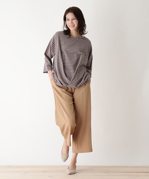 SHOO・LA・RUE（シューラルー）の「◆【S-LL】裾タックプルオーバー（Tシャツ/カットソー・レディース・ブラック/ベージュ/ナチュラル/グレー系その他3/ホワイト系3/ピンク系・01/02/03/04）」の22枚目の写真