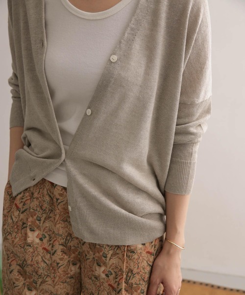 URBAN RESEARCH DOORS（アーバンリサーチドアーズ）の「リネンロングカーディガン（カーディガン/ボレロ・レディース・ブラック/グリーン/ベージュ・ONE）」の18枚目の写真