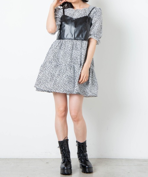 WEGO（ウィゴー）の「WEGO/スクエアネックティアードミニワンピース（チュニック・レディース・ホワイト/ブラック/アニマル・FREE）」の11枚目の写真