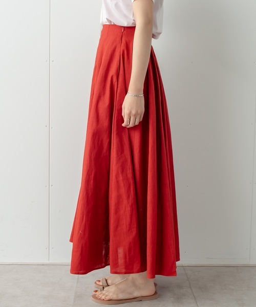 Omekashi(オメカシ)の「リネンボリュームスカート(スカート・レディース・レッド/オフホワイト/ブラック・38/36)」の22枚目の写真