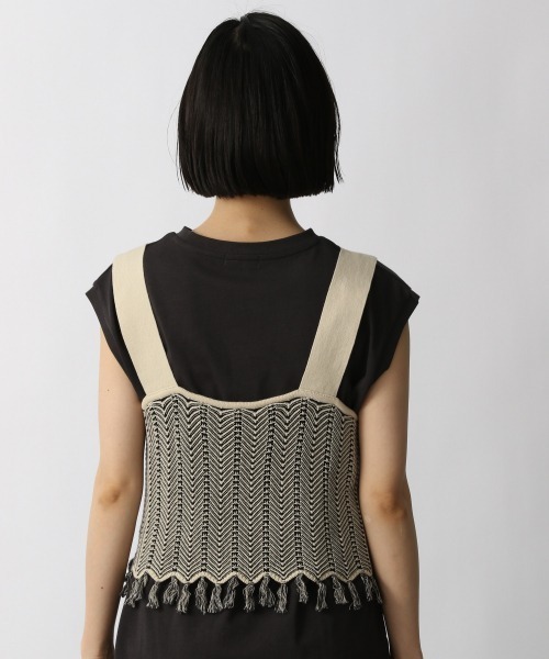 LOWRYS FARM（ローリーズファーム）の「フリンジビスチェ　947813（ベスト・レディース・ブラック/イエロー/アイボリー・FREE）」の16枚目の写真