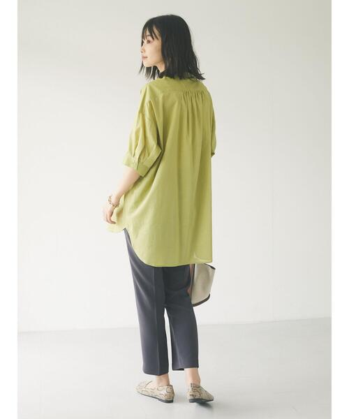 CRAFT STANDARD BOUTIQUE（クラフトスタンダードブティック）の「シャーリングヤーンチュニックシャツ　＊（シャツ/ブラウス・レディース・ライトブルー/オフホワイト/イエロー/モカ・FREE）」の14枚目の写真