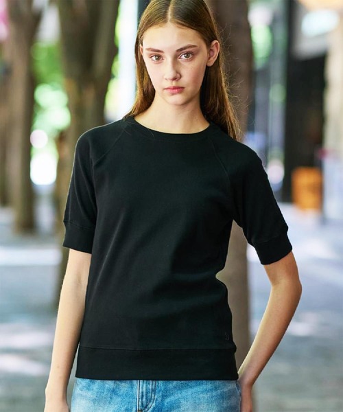 DRESSTERIOR（ドレステリア）の「ラグランハーフスリーブプルオーバー（Tシャツ/カットソー・レディース・ネイビー/アイボリー/ブラック系8/ライトグレー/ブルー・02/04/01/03）」の2枚目の写真