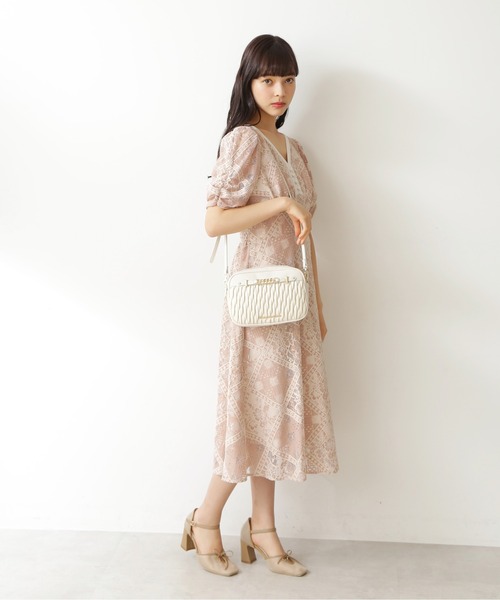 JILL by JILL STUART（ジルバイジルスチュアート）の「パフィーポシェット（ショルダーバッグ・レディース・ベージュ/ホワイト/ブラック/ライトピンク/ベビーピンク/ホワイト系その他・FREE）」の16枚目の写真