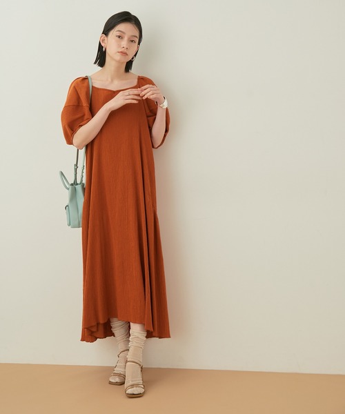 ADAM ET ROPE'（アダムエロペ）の「＜洗える＞ハイツイストクレープワンピース（ワンピース・レディース・ブラック/レンガ/キナリ・FREE）」の7枚目の写真