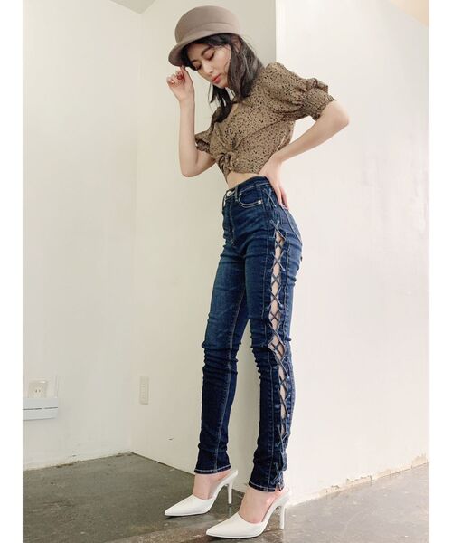 GYDA(ジェイダ)の「サイドレースアップデニムスキニーパンツ(デニムパンツ・レディース・インディゴブルー/ブルー・SMALL/MEDIUM/X-SMALL)」の9枚目の写真