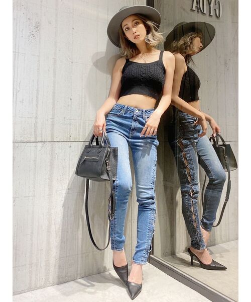 GYDA(ジェイダ)の「サイドレースアップデニムスキニーパンツ(デニムパンツ・レディース・インディゴブルー/ブルー・SMALL/MEDIUM/X-SMALL)」の5枚目の写真