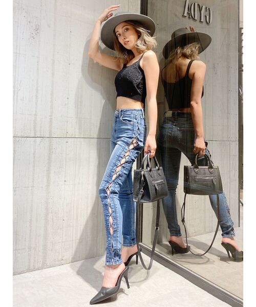 GYDA(ジェイダ)の「サイドレースアップデニムスキニーパンツ(デニムパンツ・レディース・インディゴブルー/ブルー・SMALL/MEDIUM/X-SMALL)」の15枚目の写真