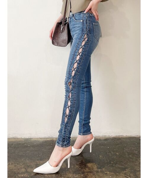 GYDA(ジェイダ)の「サイドレースアップデニムスキニーパンツ(デニムパンツ・レディース・インディゴブルー/ブルー・SMALL/MEDIUM/X-SMALL)」の17枚目の写真