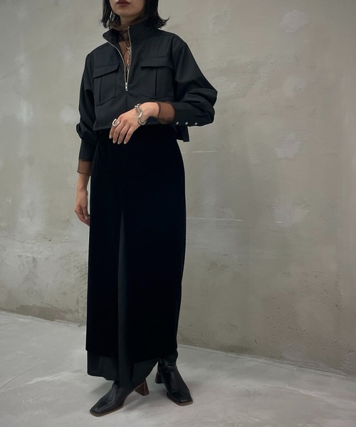 &g'aime(アンジェム)の「【&g'aime】フロントジッパーショートブラウス(シャツ/ブラウス・レディース・ブラック/チャコールグレー/グレイッシュベージュ・FREE)」の4枚目の写真