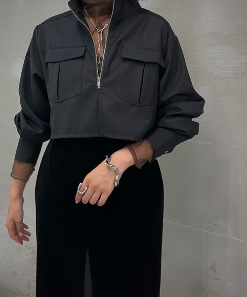 &g'aime(アンジェム)の「【&g'aime】フロントジッパーショートブラウス(シャツ/ブラウス・レディース・ブラック/チャコールグレー/グレイッシュベージュ・FREE)」の8枚目の写真