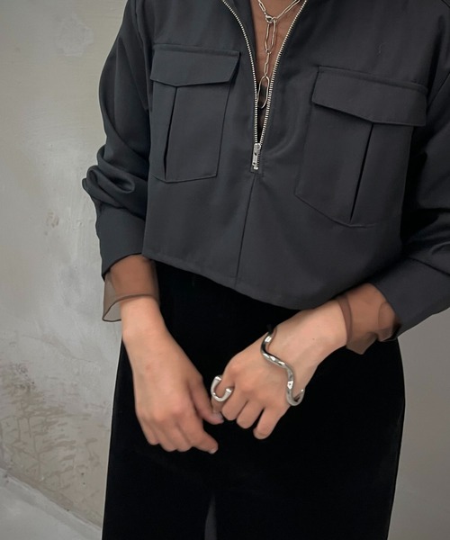 &g'aime(アンジェム)の「【&g'aime】フロントジッパーショートブラウス(シャツ/ブラウス・レディース・ブラック/チャコールグレー/グレイッシュベージュ・FREE)」の10枚目の写真