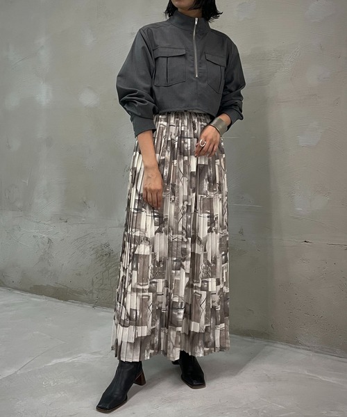 &g'aime(アンジェム)の「【&g'aime】フロントジッパーショートブラウス(シャツ/ブラウス・レディース・ブラック/チャコールグレー/グレイッシュベージュ・FREE)」の12枚目の写真