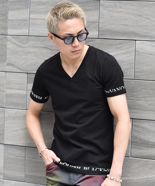 BLACK by VANQUISH（ブラックバイバンキッシュ）の「【BLACK by VANQUISH】カッティングロゴVネック半袖Tシャツ（Tシャツ/カットソー・メンズ・ホワイト/ブラック・XL/M/L）」の8枚目の写真
