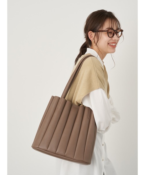 earth music&ecology（アースミュージックアンドエコロジー）の「プリーツトートバッグ ＊（トートバッグ・レディース・ブラック/モカ・FREE）」の12枚目の写真