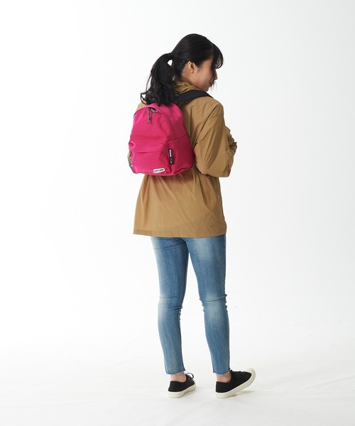 OUTDOOR PRODUCTS(アウトドアプロダクツ)の「452W X-SMALL ナイロンデイパック 10.4L コーデュラナイロン仕様(バックパック/リュック・メンズ・グリーン/ピンク/ライトグレー/ワイン/オレンジ/レッド/ブラック/パープル/ベージュ/エメラルド/サックスブルー/ネイビー・FREE)」の13枚目の写真