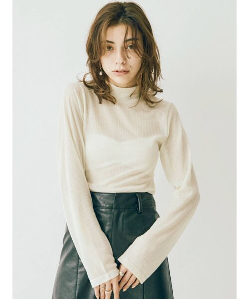 EVRIS（エヴリス）の「シアータートルトップス（Tシャツ/カットソー・レディース・ホワイト/ブラック/ブルー・FREE）」の2枚目の写真