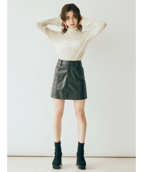 EVRIS（エヴリス）の「シアータートルトップス（Tシャツ/カットソー・レディース・ホワイト/ブラック/ブルー・FREE）」の8枚目の写真