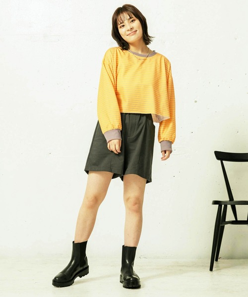 mikke（ミッケ）の「裏毛ボーダー 配色パイピング クロップドトップス/リンガーロンT（Tシャツ/カットソー・レディース・オフホワイト/イエロー/ブルー・FREE）」の15枚目の写真