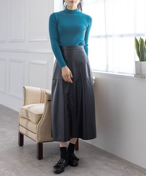 clear（クリア）の「ハイネックベーシックリブニットトップス（ニット/セーター・レディース・ブラック/グリーン/アイボリー/マスタード/ターコイズブルー/グレイッシュベージュ/ワインレッド・F）」の17枚目の写真