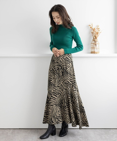 clear（クリア）の「ハイネックベーシックリブニットトップス（ニット/セーター・レディース・ブラック/グリーン/アイボリー/マスタード/ターコイズブルー/グレイッシュベージュ/ワインレッド・F）」の22枚目の写真