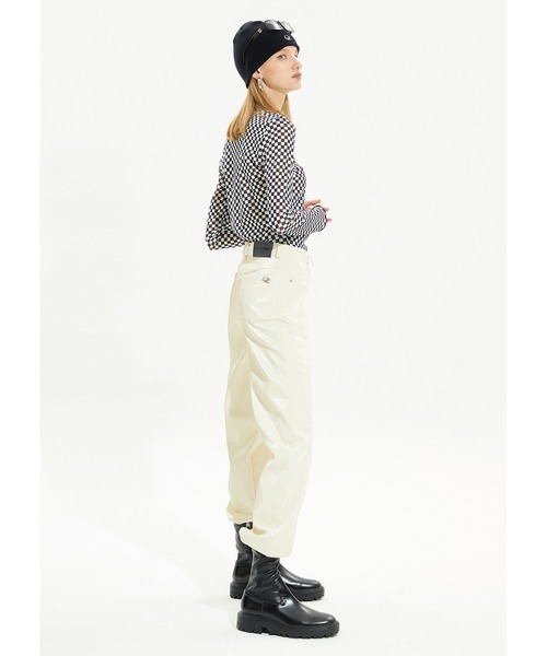 CRANK(クランク)の「A'GEM/9 × .kom『CRANK/クランク』LOGO SHORT BEANIE/ロゴデザイン ニットキャップ(ニットキャップ/ビーニー・レディース・ブラック/ピンク・FREE)」の5枚目の写真