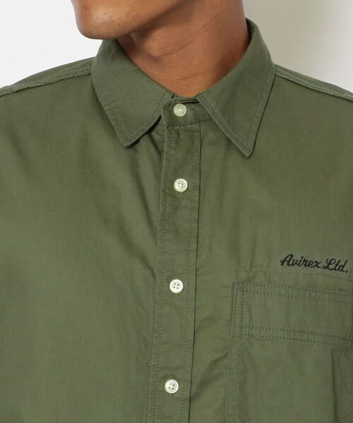 AVIREX（アヴィレックス）の「長袖 ピンナップガール シャツ / LS PIN UP GIRL SHIRT / アヴィレックス / AVIREX（シャツ/ブラウス・メンズ・ベージュ/セージグリーン/ホワイト・LARGE/XX-LARGE/X-LARGE/MEDIUM）」の8枚目の写真