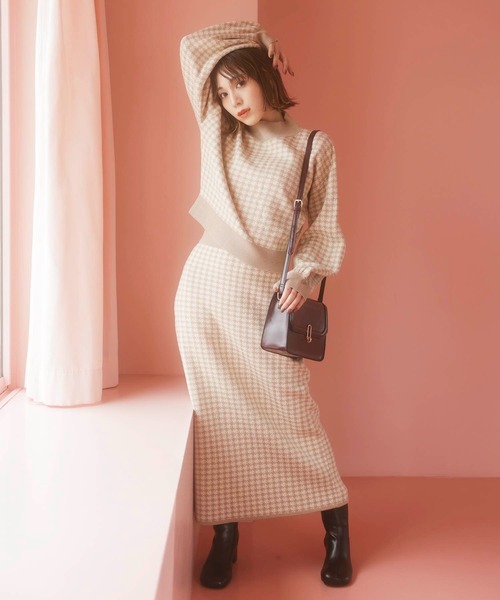 vis-`a-vis（ビサビ）の「【WEB限定】レトロ千鳥柄ジャガード！モック