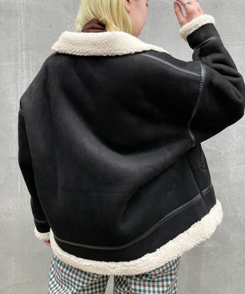 CIAOPANIC（チャオパニック）の「フェイクムートンB-3ブルゾン（ブルゾン・レディース・ブラック/キャメル・FREE）」の11枚目の写真