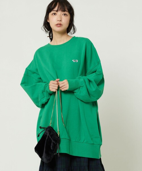 新品未使用タグ付き　viviano フリル　プルオーバースウェット　グリーン系 新品未使用タグ付き viviano フリル プルオーバースウェット グリーン