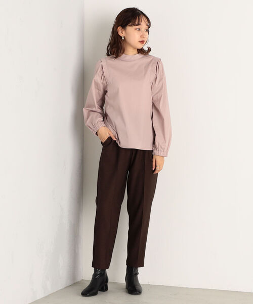 fredy couleur(フレディクルール)の「スタンドカラーパフ袖ブラウス(シャツ/ブラウス・レディース・チャコールグレー/オフホワイト/ピンク・38)」の4枚目の写真