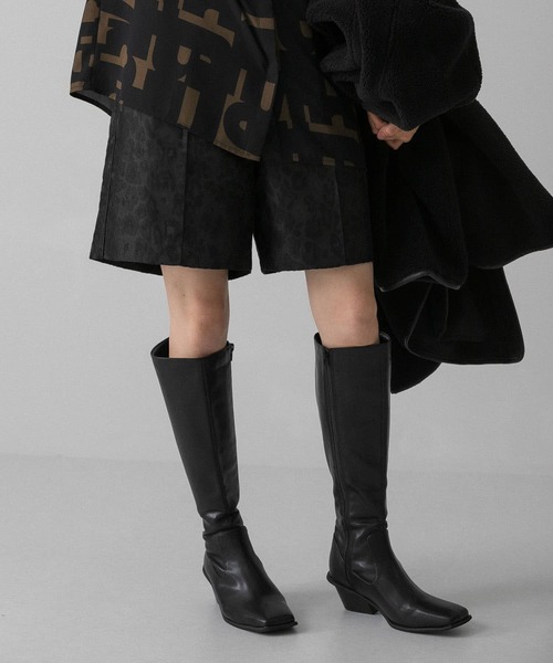 KBF（ケイビーエフ）の「ジャガードレオパードショートパンツ（その他パンツ・レディース・ブラック系その他/ベージュ系その他・ONE）」の2枚目の写真