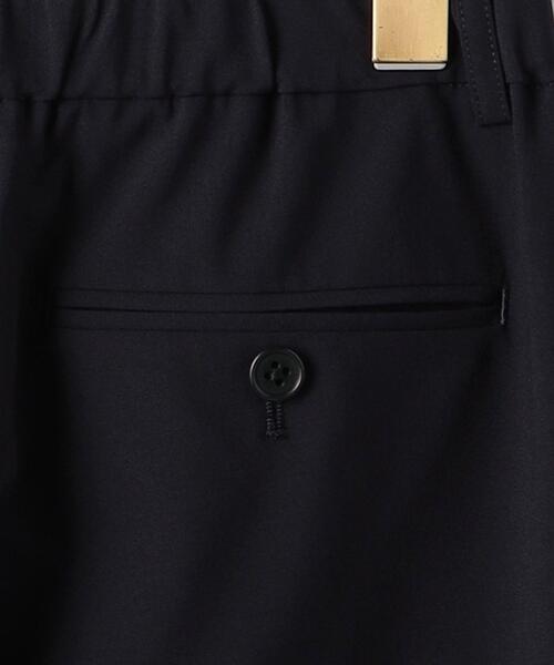 green label relaxing(グリーンレーベルリラクシング)の「TWトロピカル テーパード パンツ -ウォッシャブル・ストレッチ・防シワ-(スラックス・レディース・ブラック/ネイビー/グレー・44/46/40/38/42/36/34)」の18枚目の写真