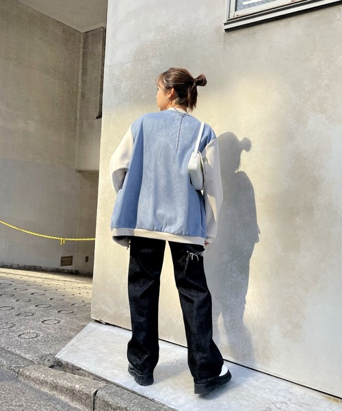 WHO'S WHO gallery(フーズフーギャラリー)の「スウェードポンチバイカラージップカーデ(カーディガン/ボレロ・レディース・サンドベージュ/ネイビー/サックスブルー・FREE)」の18枚目の写真