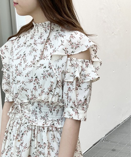 TORTE(トルテ)の「花柄フリルワンピース(ワンピース・レディース・ホワイト/ブラック/ライトグリーン・FREE)」の4枚目の写真