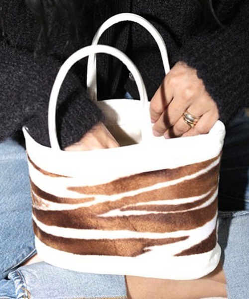 Bonjour Girl（ボンジュールガール）の「【Planforotherday/プラン・フォー・アザーデイ】Souvenir bag スーベニアバッグ（ハンドバッグ・レディース・ブラック/ブラウン・FREE）」の4枚目の写真