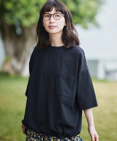 Sunny clouds(サニークラウズ)の「サニークラウズ すそが絞れるTシャツ(Tシャツ/カットソー・レディース・ホワイト/ブラック・MEDIUM/X-LARGE/LARGE)」の2枚目の写真
