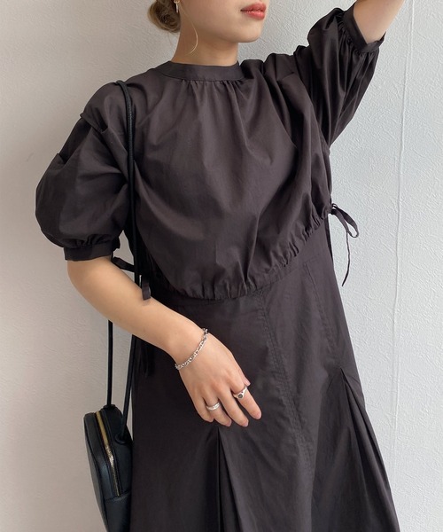 w closet(ダブルクローゼット)の「【マルチウェイ】ベストレイヤードセット半袖ワンピース(ワンピース・レディース・オフホワイト/ピンク/グリーン/スミクロ・FREE)」の17枚目の写真