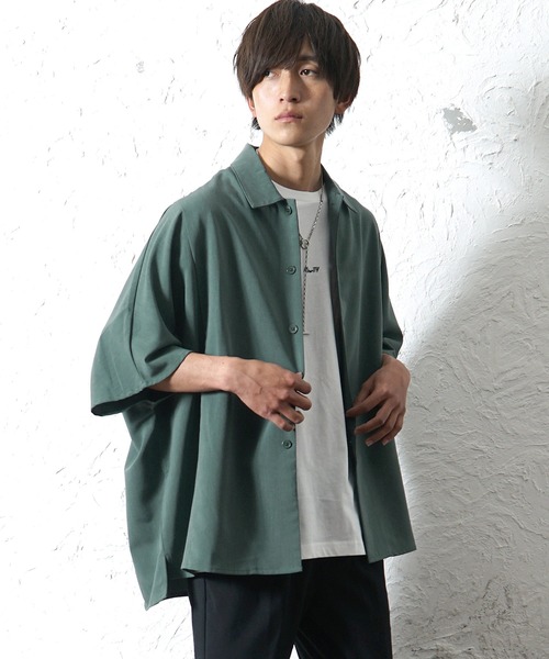 MinoriTY（マイノリティ）の「【MinoriTY】落ち感ドルマンスリーブ半袖シャツ メンズ 無地シャツ 秋服 夏服 オーバーサイズ【セットアップ対応】（シャツ/ブラウス・メンズ・ブラック/ネイビー/グレー/グリーン/キナリ/パープル/グレイッシュベージュ/ブルー/チャコール/モスグリーン・S/M/L）」の6枚目の写真