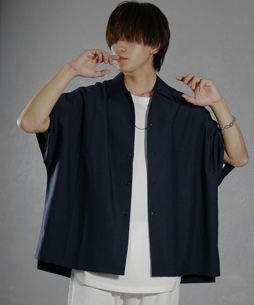 MinoriTY（マイノリティ）の「【MinoriTY】落ち感ドルマンスリーブ半袖シャツ メンズ 無地シャツ 秋服 夏服 オーバーサイズ【セットアップ対応】（シャツ/ブラウス・メンズ・ブラック/ネイビー/グレー/グリーン/キナリ/パープル/グレイッシュベージュ/ブルー/チャコール/モスグリーン・S/M/L）」の16枚目の写真