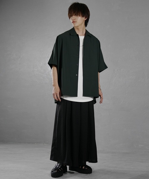 MinoriTY（マイノリティ）の「【MinoriTY】落ち感ドルマンスリーブ半袖シャツ メンズ 無地シャツ 秋服 夏服 オーバーサイズ【セットアップ対応】（シャツ/ブラウス・メンズ・ブラック/ネイビー/グレー/グリーン/キナリ/パープル/グレイッシュベージュ/ブルー/チャコール/モスグリーン・S/M/L）」の11枚目の写真