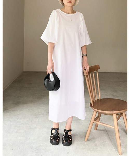She's Closet(シーズクローゼット)の「ボリューム袖バルーンスリーブ半袖ロングワンピース(ワンピース・レディース・オフホワイト/ブルー/モカ/ブラック・FREE)」の5枚目の写真