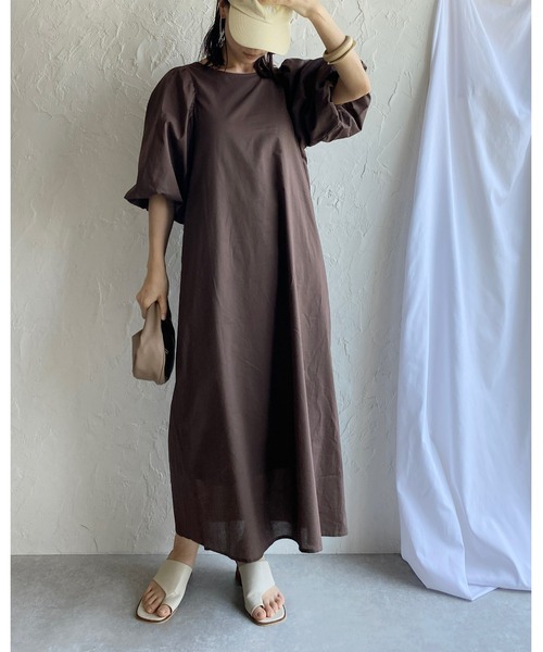 She's Closet(シーズクローゼット)の「ボリューム袖バルーンスリーブ半袖ロングワンピース(ワンピース・レディース・オフホワイト/ブルー/モカ/ブラック・FREE)」の18枚目の写真