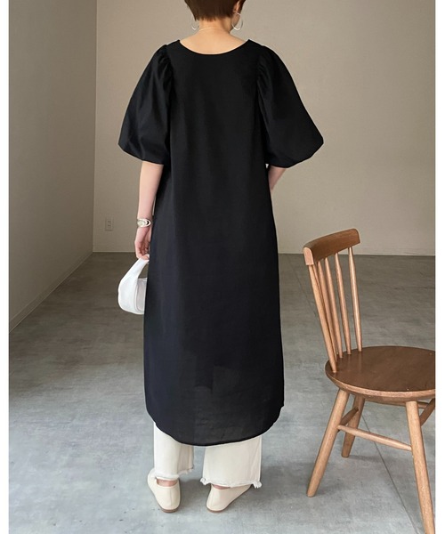 She's Closet(シーズクローゼット)の「ボリューム袖バルーンスリーブ半袖ロングワンピース(ワンピース・レディース・オフホワイト/ブルー/モカ/ブラック・FREE)」の15枚目の写真